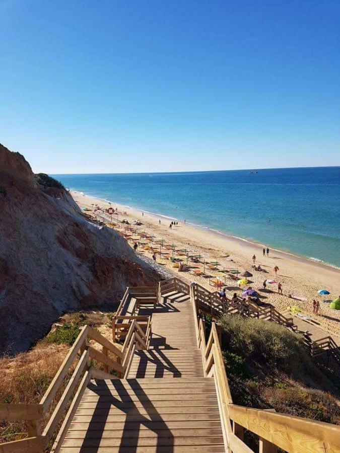 Gelbblau Falesia Albufeira Bagian luar foto