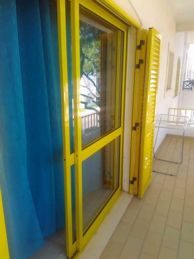 Gelbblau Falesia Albufeira Bagian luar foto