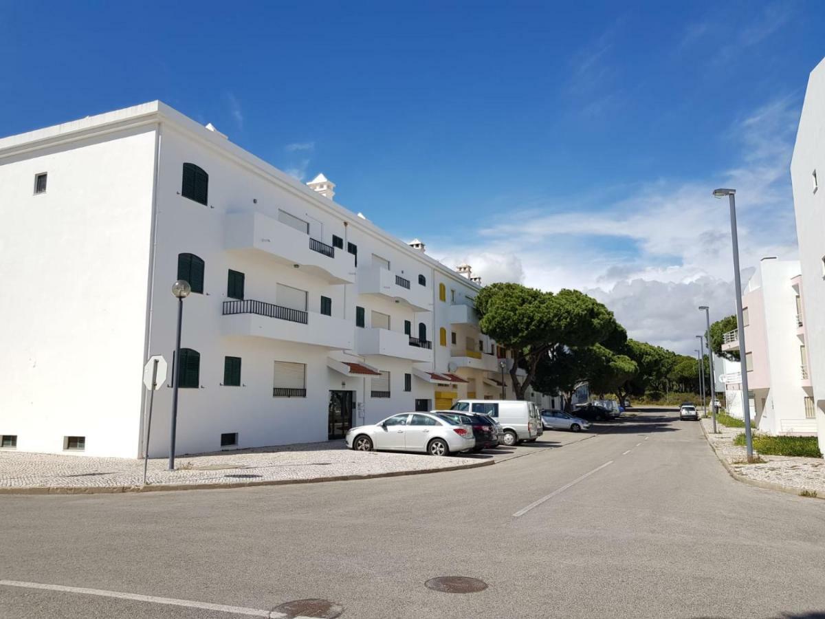 Gelbblau Falesia Albufeira Bagian luar foto