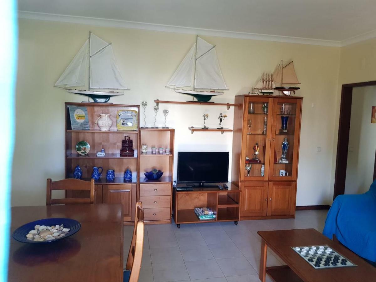 Gelbblau Falesia Albufeira Bagian luar foto